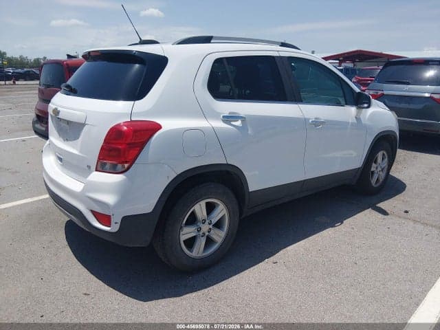 2017 CHEVROLET TRAX LT 4