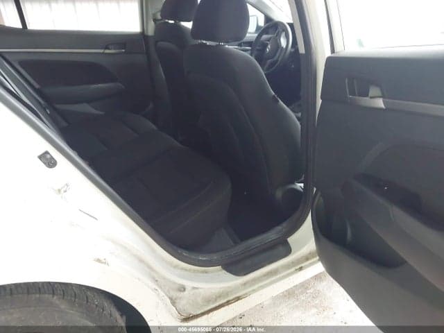 2018 HYUNDAI ELANTRA SEL 8