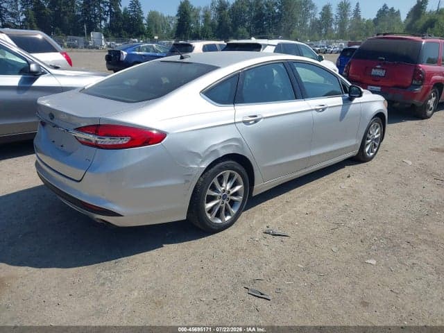 2017 FORD FUSION SE 4