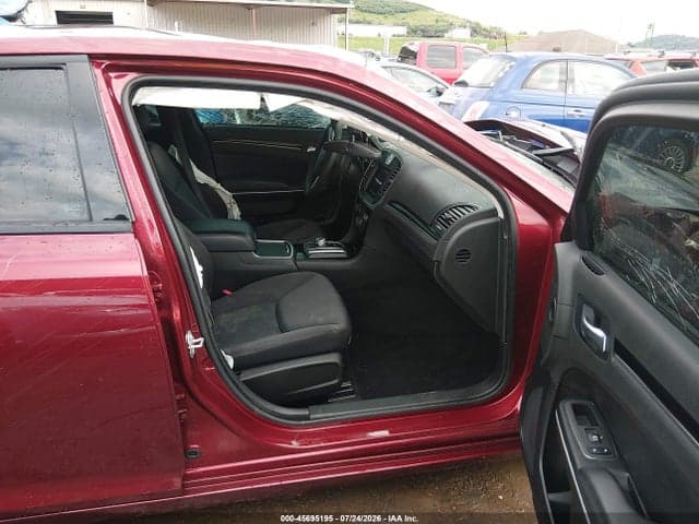 2023 CHRYSLER 300 TOURING 5