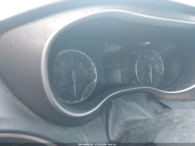 2020 CHRYSLER VOYAGER LXI 7