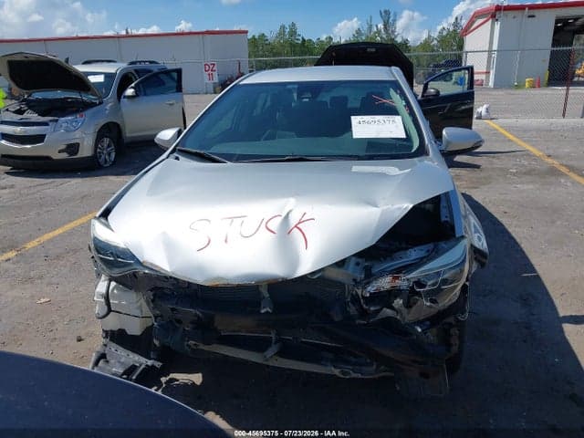 2018 TOYOTA COROLLA SE 13
