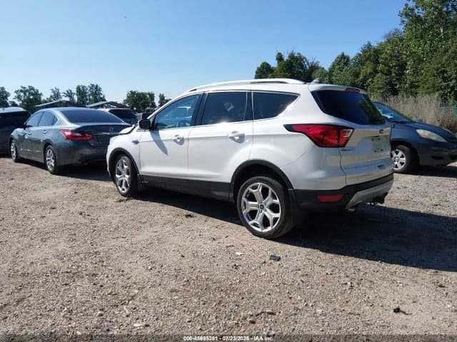 2019 FORD ESCAPE TITANIUM 3