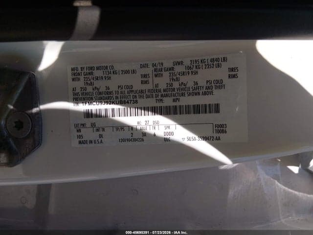 2019 FORD ESCAPE TITANIUM 9