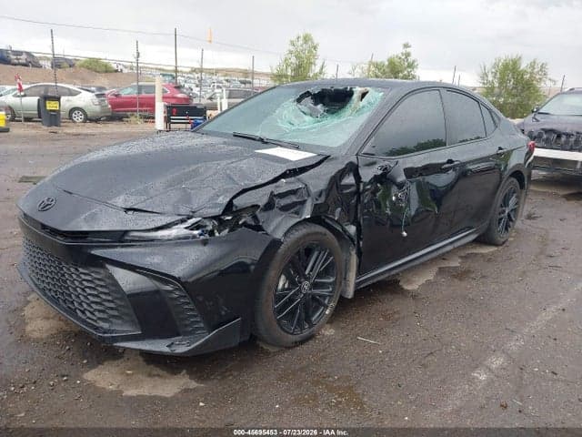 2025 TOYOTA CAMRY SE 2