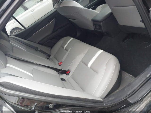 2025 TOYOTA CAMRY SE 8