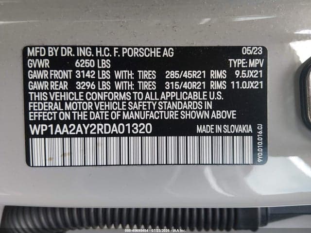 2024 PORSCHE CAYENNE 9