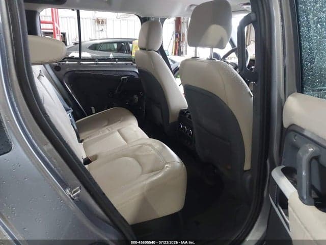 2024 LAND ROVER DEFENDER 110 P300 8
