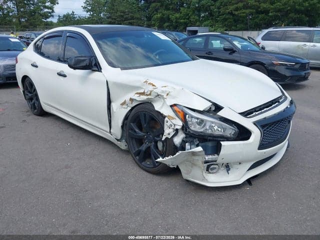 2017 INFINITI Q70 3.7X 1