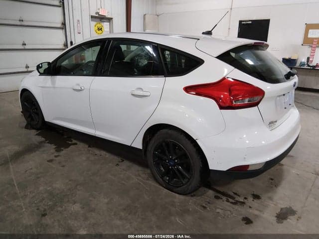 2017 FORD FOCUS SE 3