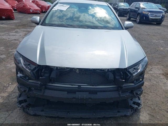 2025 TOYOTA CAMRY LE 6