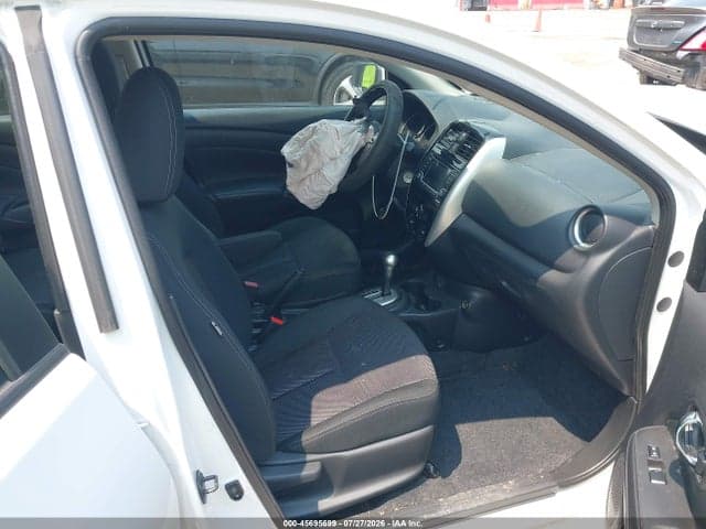 2018 NISSAN VERSA 1.6 SV 5