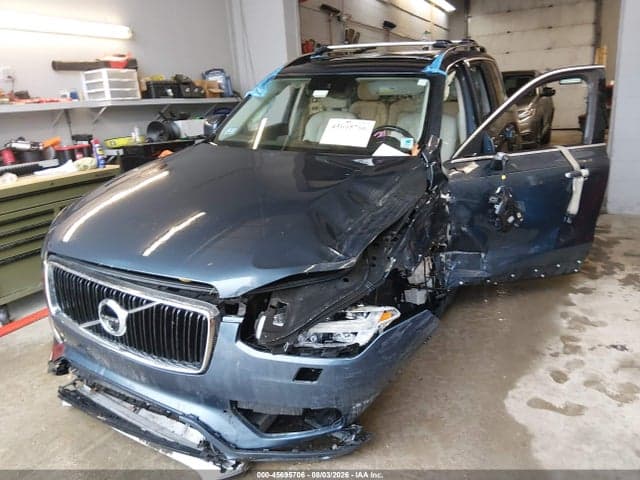 2018 VOLVO XC90 T6 MOMENTUM 2