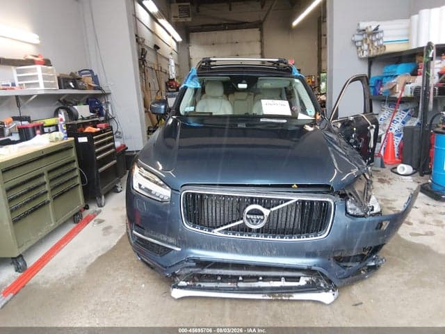 2018 VOLVO XC90 T6 MOMENTUM 12
