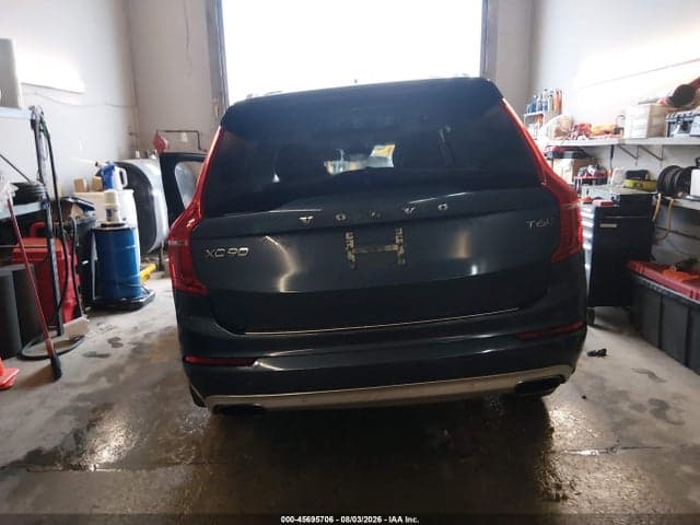 2018 VOLVO XC90 T6 MOMENTUM 16