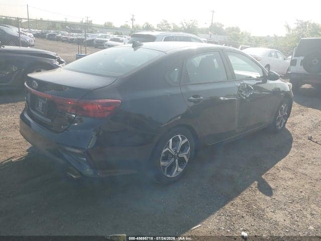 2021 KIA FORTE LXS 4