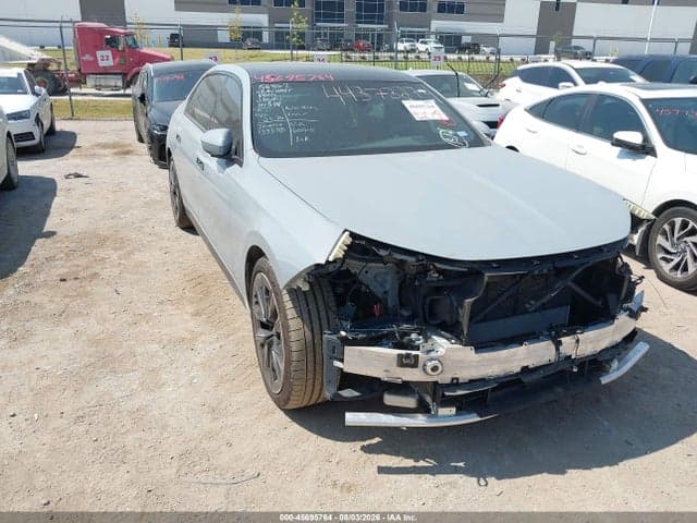 2025 BMW 740I 1