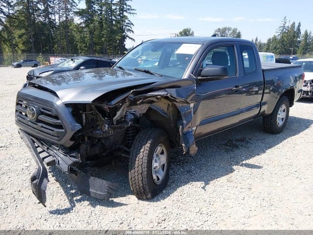 2018 TOYOTA TACOMA SR