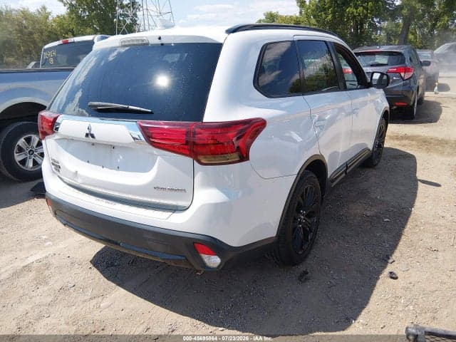 2018 MITSUBISHI OUTLANDER LE 4