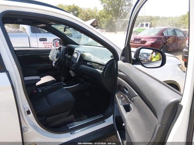 2018 MITSUBISHI OUTLANDER LE 5