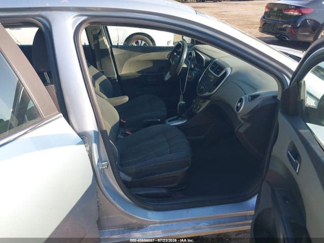 2017 CHEVROLET SONIC LT AUTO 5