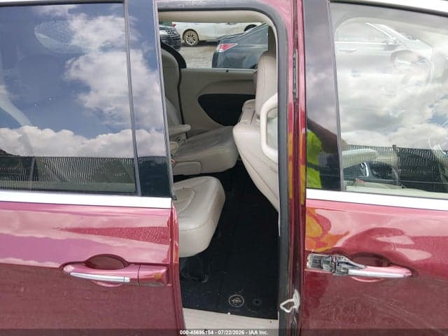 2018 CHRYSLER PACIFICA TOURING L PLUS 8