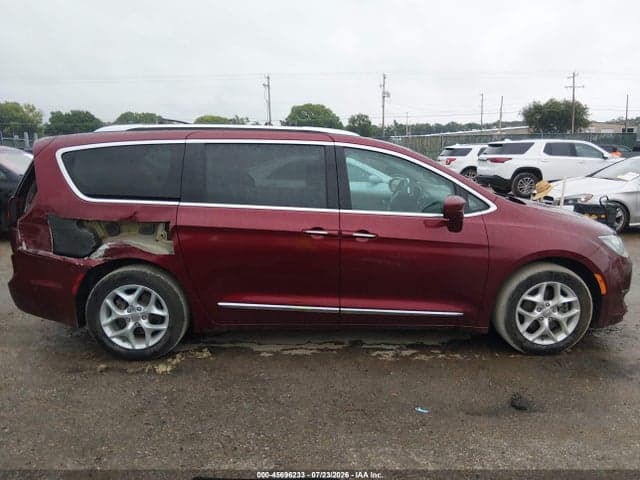 2017 CHRYSLER PACIFICA TOURING-L PLUS 13