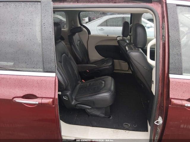 2017 CHRYSLER PACIFICA TOURING-L PLUS 8