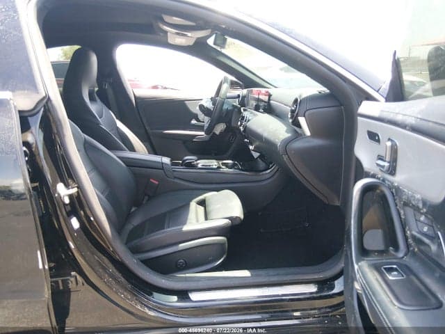 2020 MERCEDES-BENZ CLA 250 5