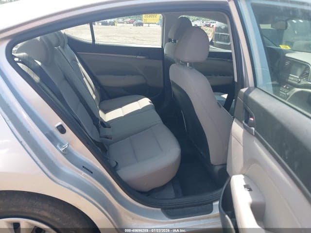 2018 HYUNDAI ELANTRA SEL 8