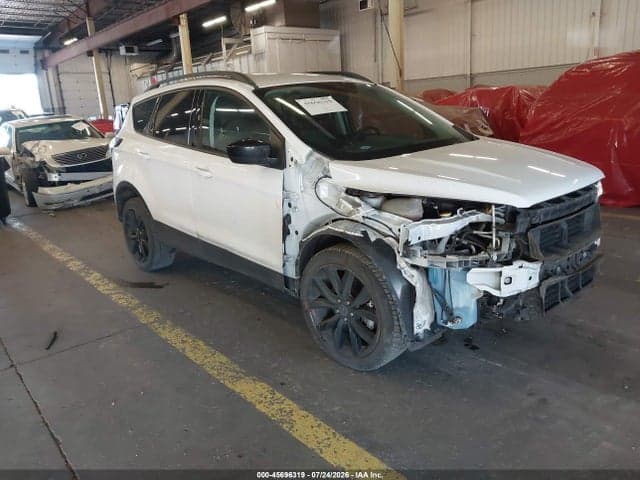 2017 FORD ESCAPE SE 1