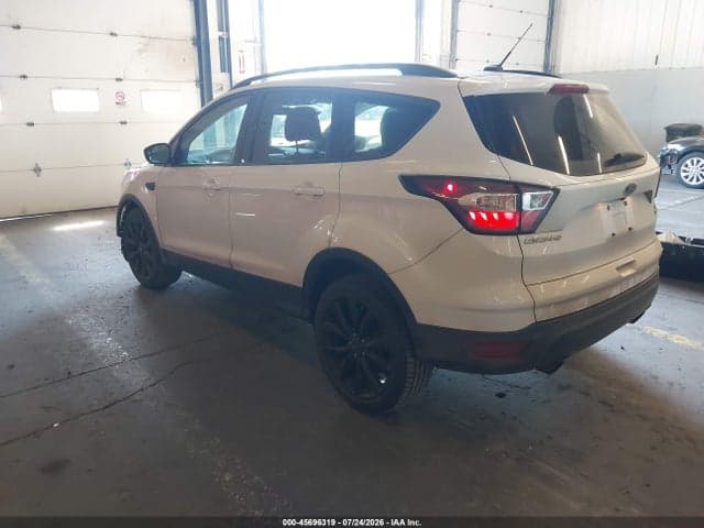 2017 FORD ESCAPE SE 3