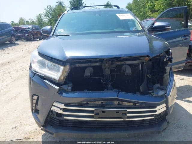 2017 TOYOTA HIGHLANDER XLE 22