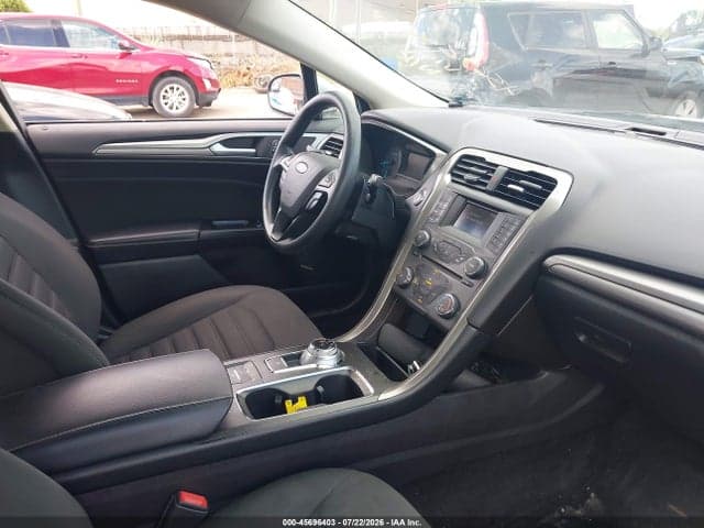2017 FORD FUSION SE 5