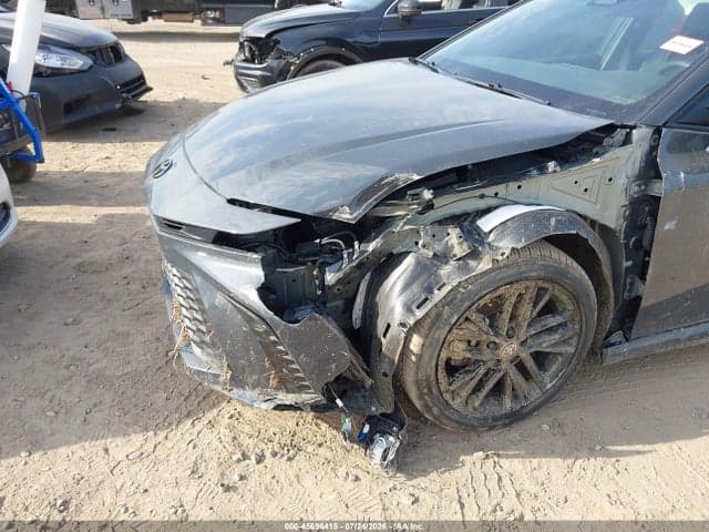 2026 TOYOTA CAMRY SE 6
