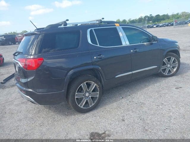 2017 GMC ACADIA DENALI 4