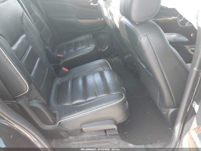 2017 GMC ACADIA DENALI 8