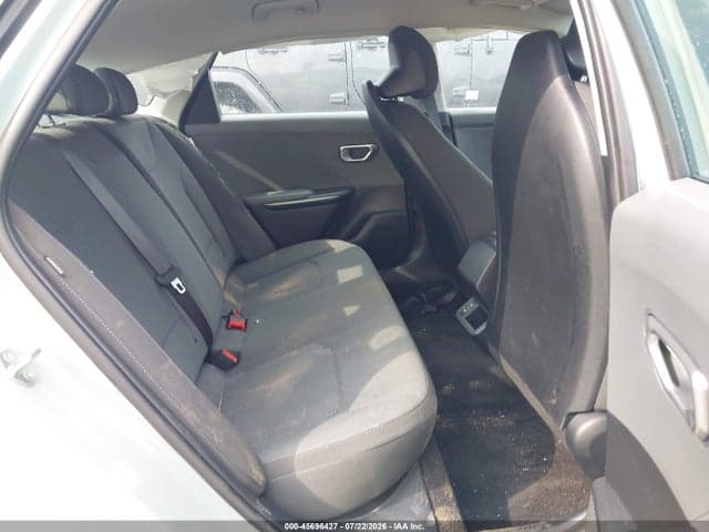2025 KIA K4 LXS 8