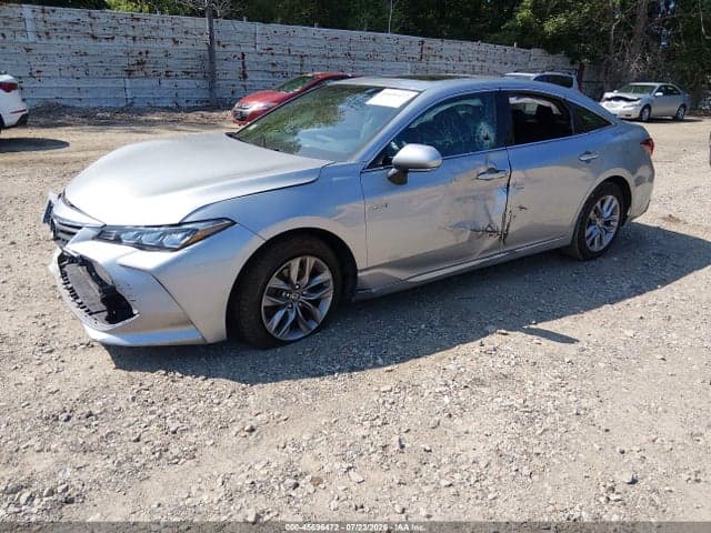 2020 TOYOTA AVALON HYBRID XLE 2
