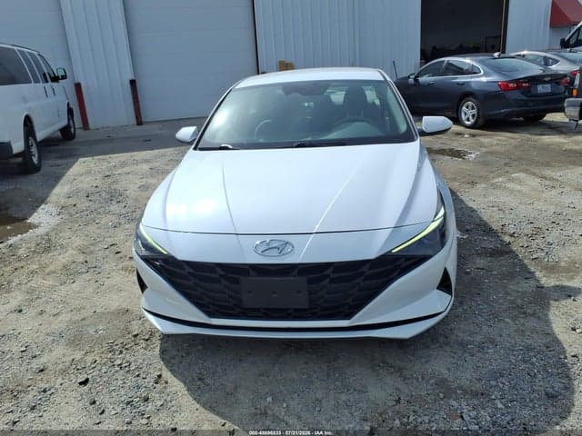 2021 HYUNDAI ELANTRA SE 12