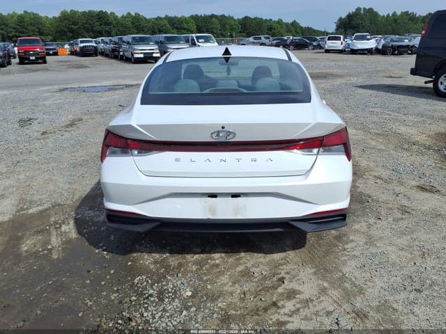 2021 HYUNDAI ELANTRA SE 16