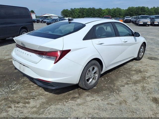 2021 HYUNDAI ELANTRA SE 4