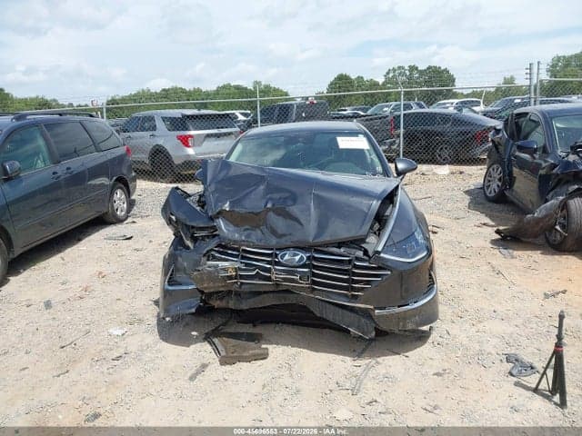 2022 HYUNDAI SONATA SE 12