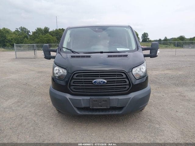 2018 FORD TRANSIT-150 XL 17