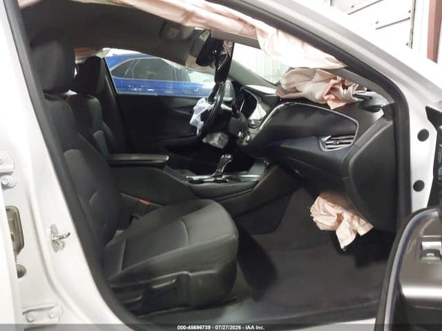 2017 CHEVROLET MALIBU 1LT 5