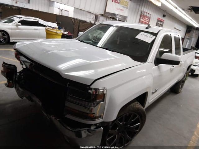 2017 CHEVROLET SILVERADO 1500 LT 2