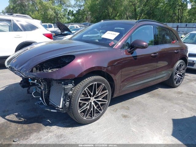 2024 PORSCHE MACAN S 2