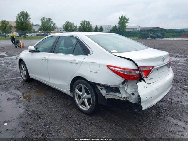 2017 TOYOTA CAMRY LE 3