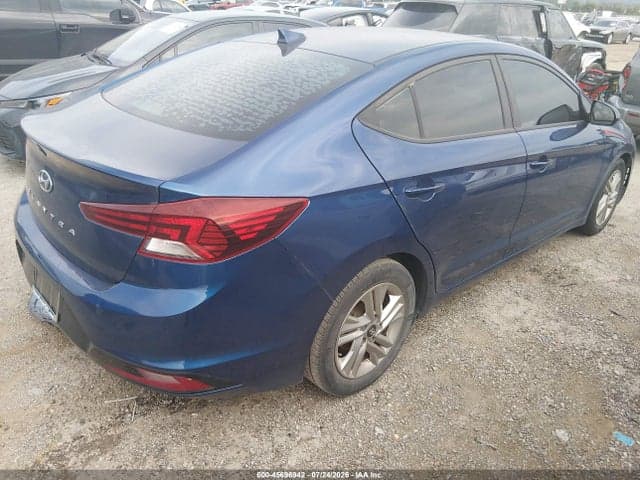 2019 HYUNDAI ELANTRA SEL 4