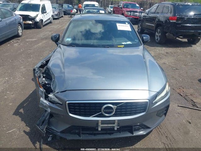 2020 VOLVO S60 T6 R-DESIGN 12